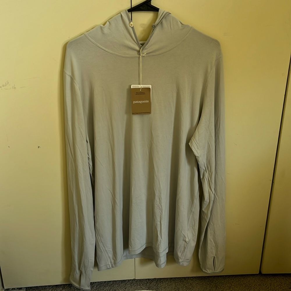 Patagonia Tropic Comfort Men’s Hoodie, UPF 40+ Breathable Sun Shirt! Size Medium